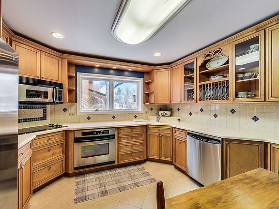 4th image of 1724 Wildberry Dr Unit B