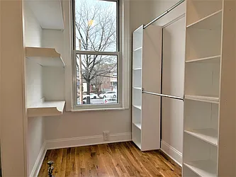 Rented by RealTegrity NY LLC