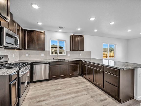 3rd image of 3279 Eleanor Way Lot 39