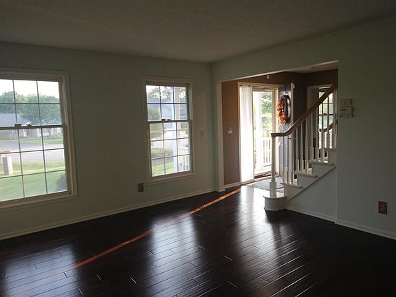 3rd image of 2798 Braddock Ct