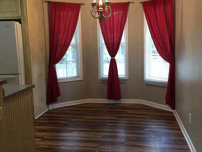605 Habersham Ln — Photo 7