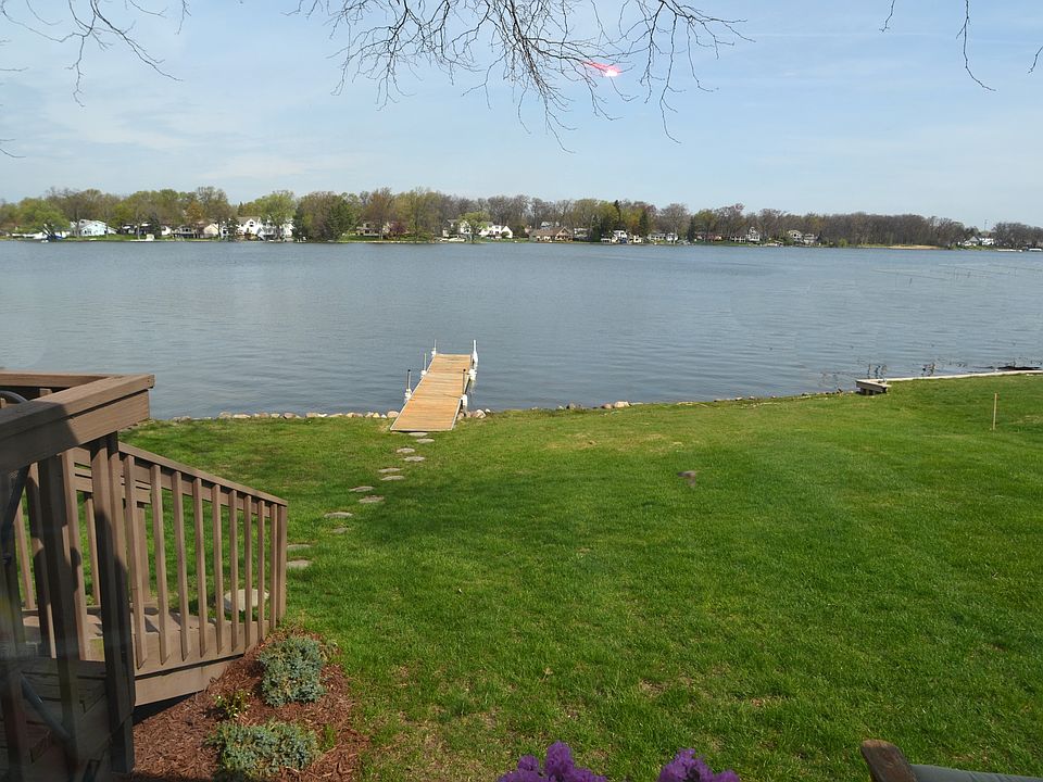 1st image of 1216 Lakeview Dr