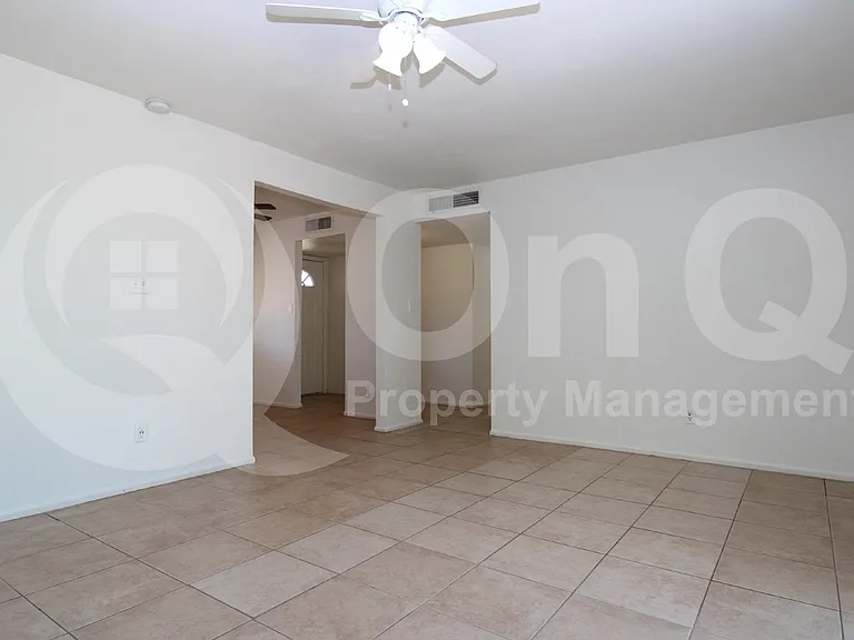 518 W 14th St — Photo 6
