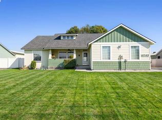 6203 Cowlitz Ln, Pasco, WA 99301