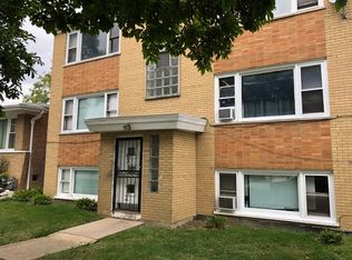 7412 W 63rd Pl APT 2E, Summit, IL 60501