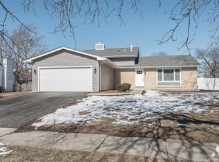 4632 Imperial Dr, Richton Park, IL 60471