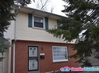 5201 W Green Tree Rd, Milwaukee, WI 53223