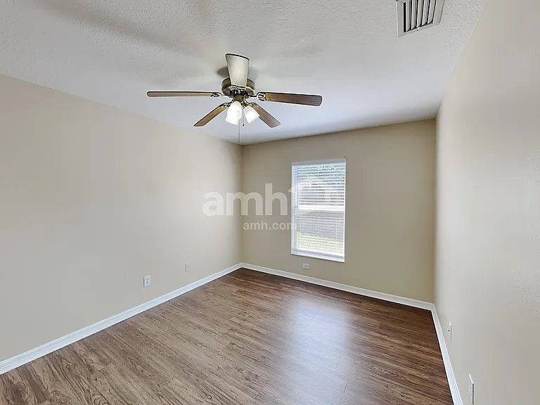 11330 Jim Ct — Photo 16