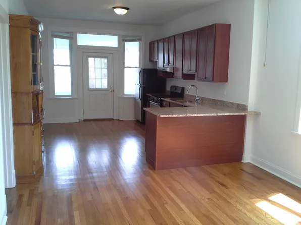 3919 N Greenview Ave, Chicago, IL