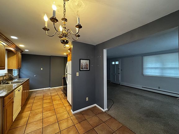 4th image of 88 North St #1D