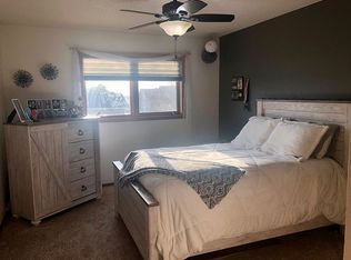 651 Mustang Dr, Bismarck, ND 58503