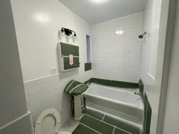 71 Ocean Parkway image 7 of 9