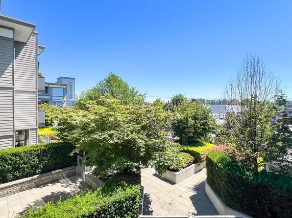 10880 No 5 Rd #323, Richmond, BC V6W 0B3