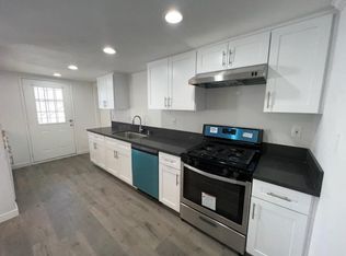 10446 Commerce Ave, Tujunga, CA 91042