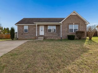 136 Thacker Dr, Portland, TN 37148