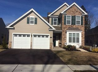 6 Tree Line Dr, Freehold, NJ 07728