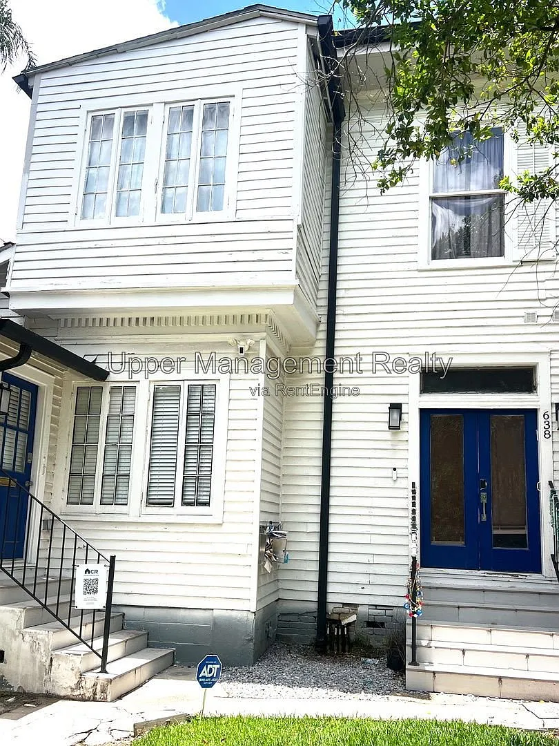 5 bed, 3.0 bath, $9,250 — Photo 1