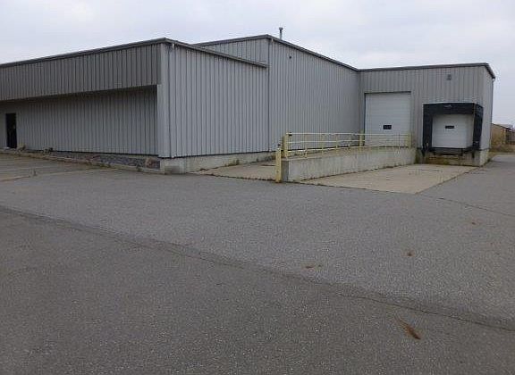 4th image of 123 Industrial Loop E
