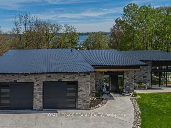 8 Headlands Way, Leeds And The Thousand Islands, ON K0E 1V0