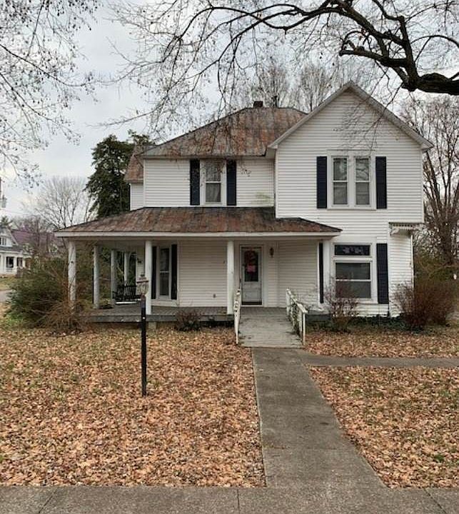 1st image of 250 College St