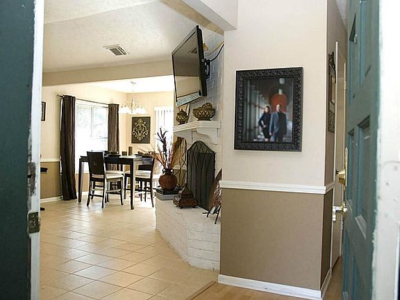 This is the view upon entering this fine home... first thing you notice is the decorator paint color