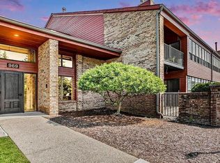 969 Greenview Ct APT 43, Rochester, MI 48307