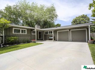 8114 Cedar St, Omaha, NE 68124