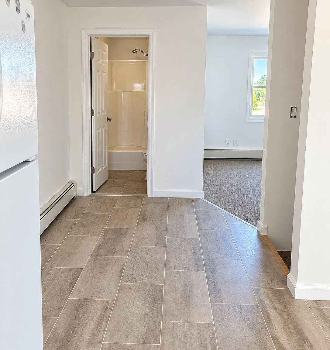 1 bed, 1.0 bath, 650 sqft, $1,700 — Photo 2