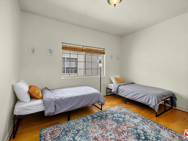 5029 Lemona Ave — Photo 48