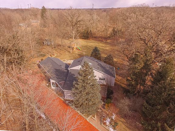 2nd image of 1450 Pine Grove Ln