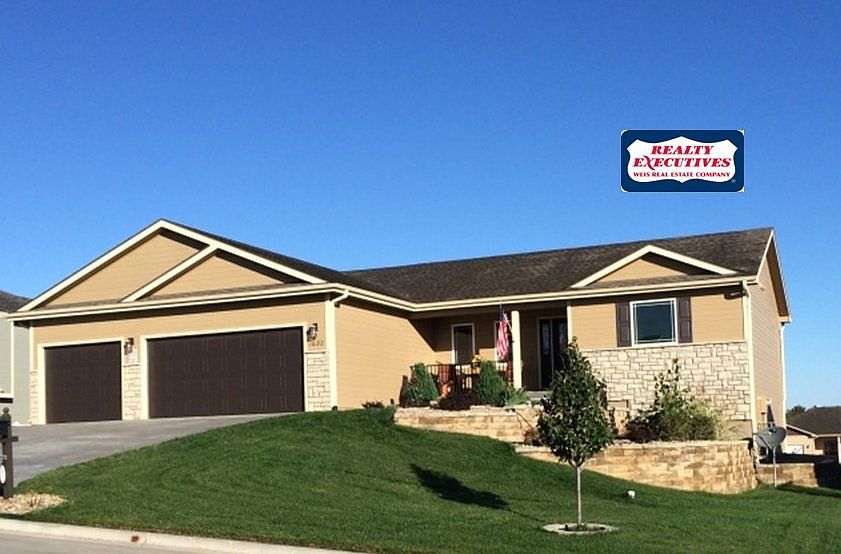 1st image of 1032 Lobdell Dr
