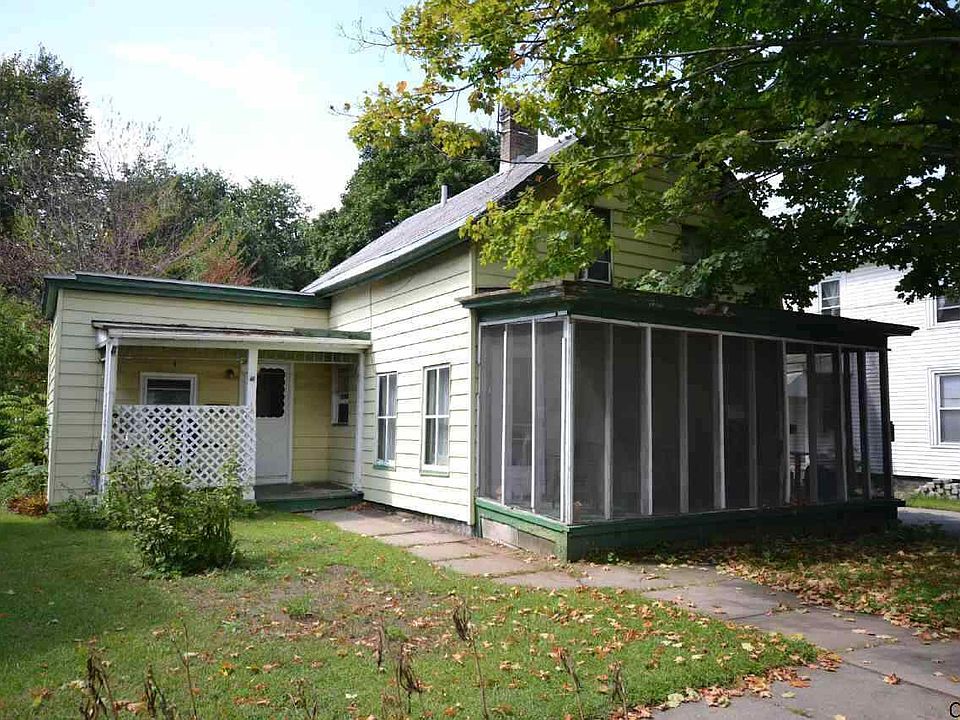 1st image of 28 Madison St