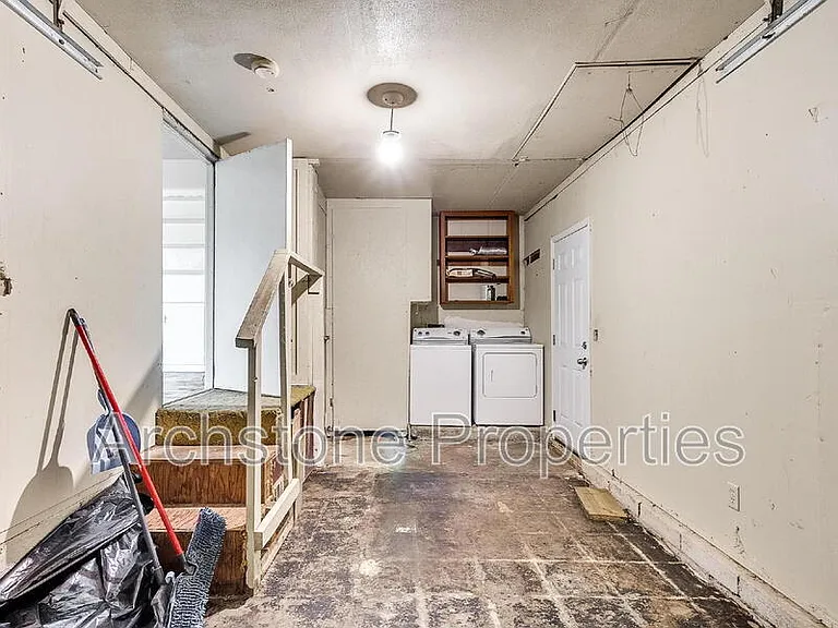 1614 SW 41st St — Photo 20
