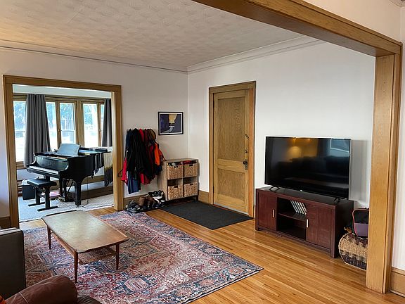 4th image of 1329 1329/1331 Lincoln Ave #1329