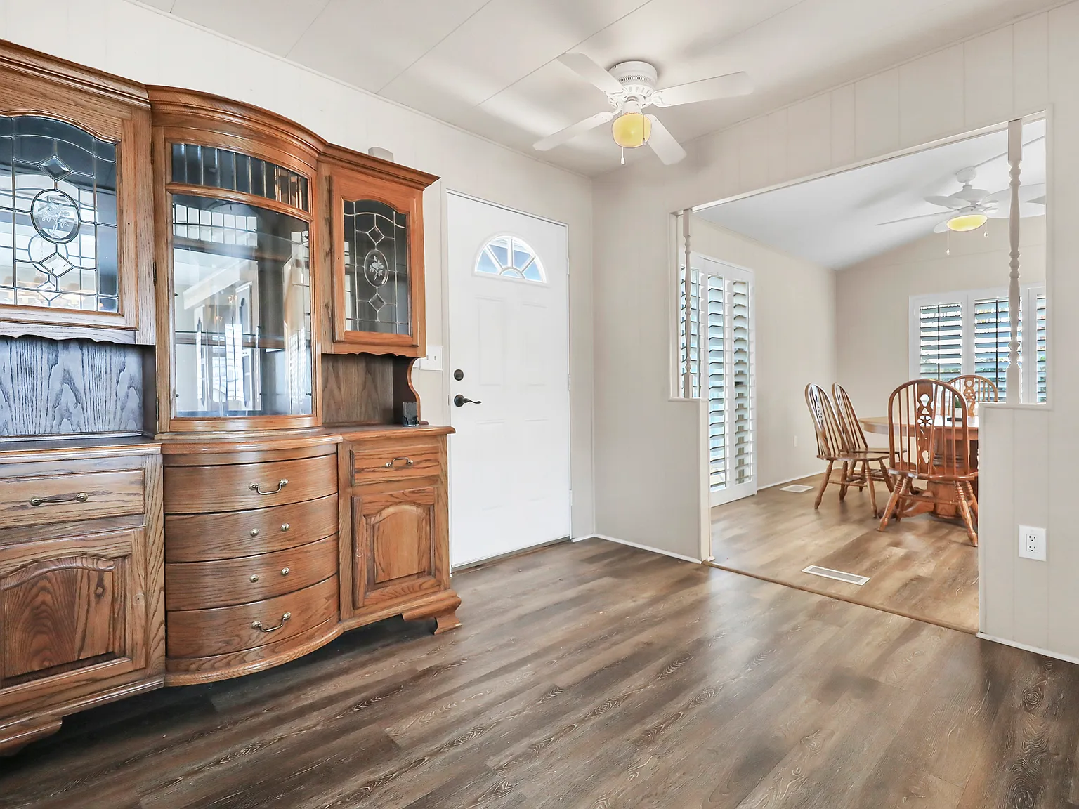 3 bed, 1700 sqft, $2,700 — Photo 4