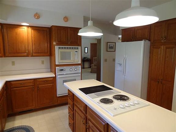 3rd image of 2431 F St