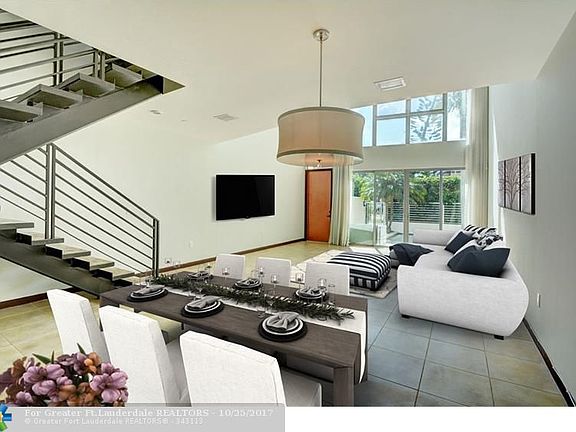 2nd image of 1709 NE 5th Ct #1709