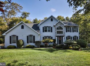42 Highland Dr, Fleetwood, PA