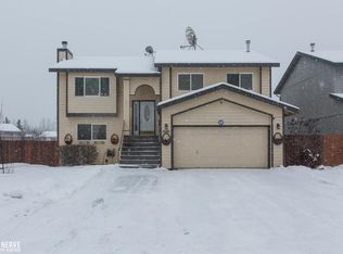 1640 Waterwood Cir, Anchorage, AK 99507