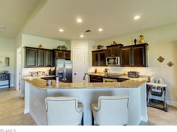 5th image of 10543 Yorkstone Dr
