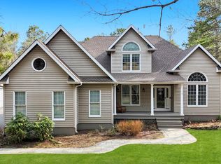 136 Mill Rd, Manorville, NY 11949