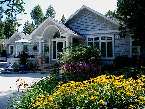2nd image of 3516 N Lake Michigan Dr