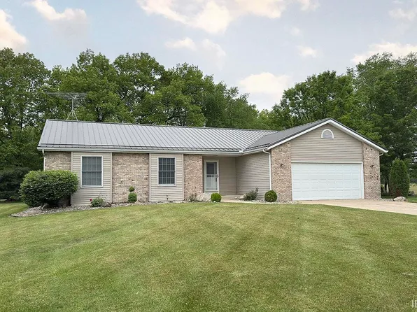 721 Highland Dr, Middlebury, IN 46540
