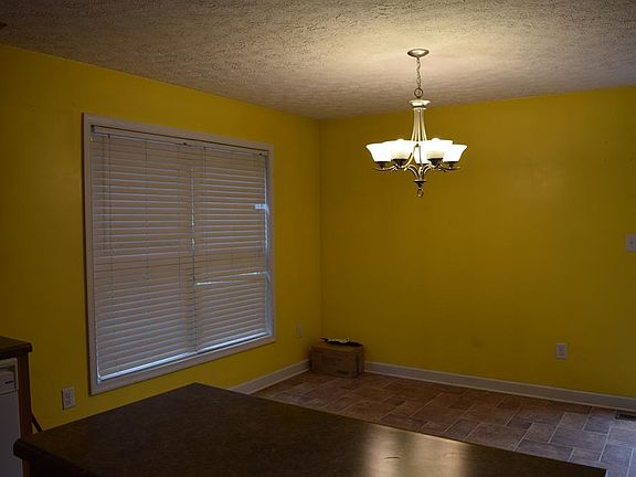 5th image of 42 Janice Ford Way