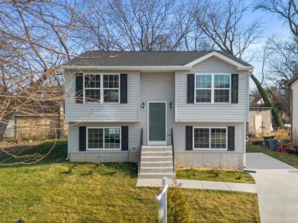 923 57th Pl, Fairmount Heights, MD 20743