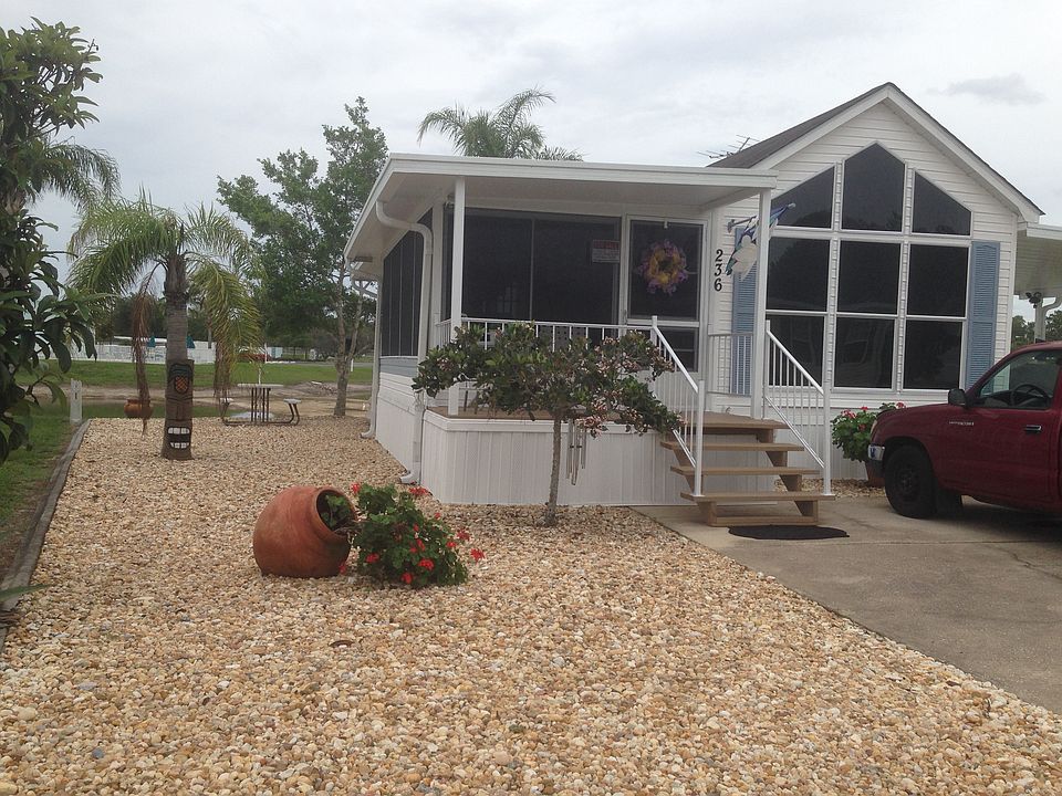 10354 Smooth Water Dr, Hudson, FL 34667 Zillow