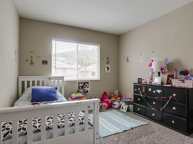 10019 Kika Ct — Photo 17