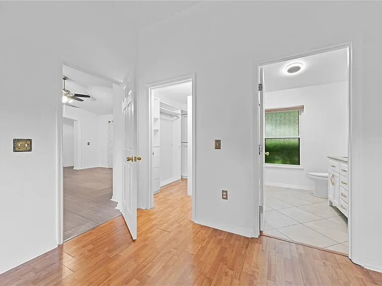 308 Silver Pine Dr — Photo 18