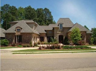 105 Grand View Cir, Brandon, MS 39047
