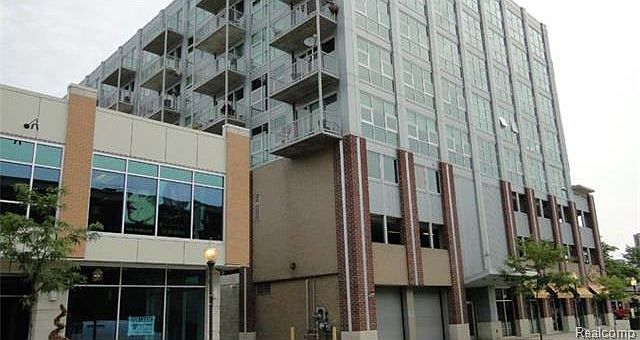 1st image of 100 W 5th St APT 811
